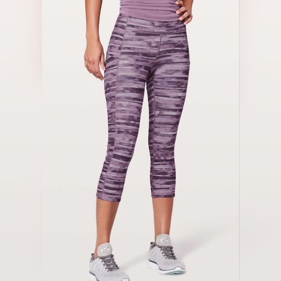 Lululemon Athletica Speed Up Crop 21" Shadowed Smoked Mullberry Leggings - Picture 4 of 15